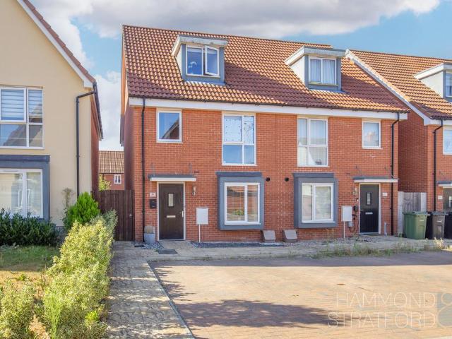 3 bedroom semi detached house for sale