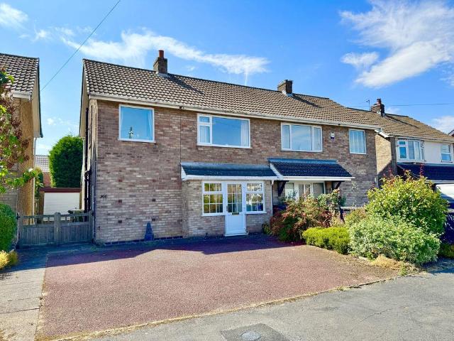 3 bedroom semi detached house for sale