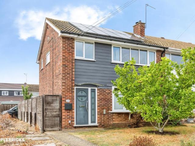 3 bedroom semi detached house for sale