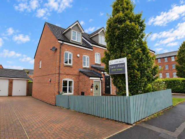 3 bedroom semi detached house for sale