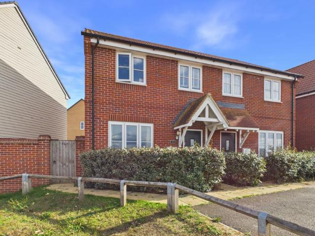 3 bedroom semi detached house for sale