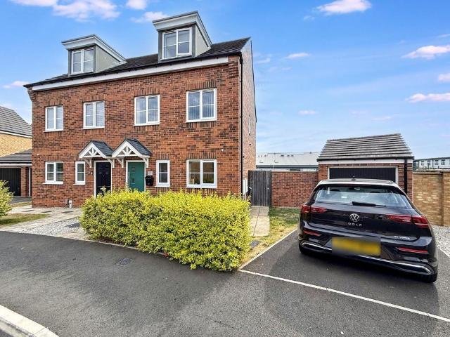 3 bedroom semi detached house for sale