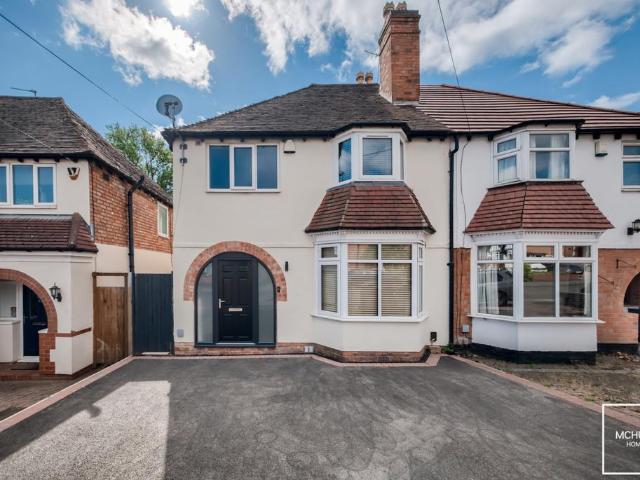 3 bedroom semi detached house for sale