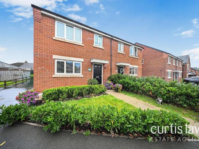 3 bedroom semi detached house for sale