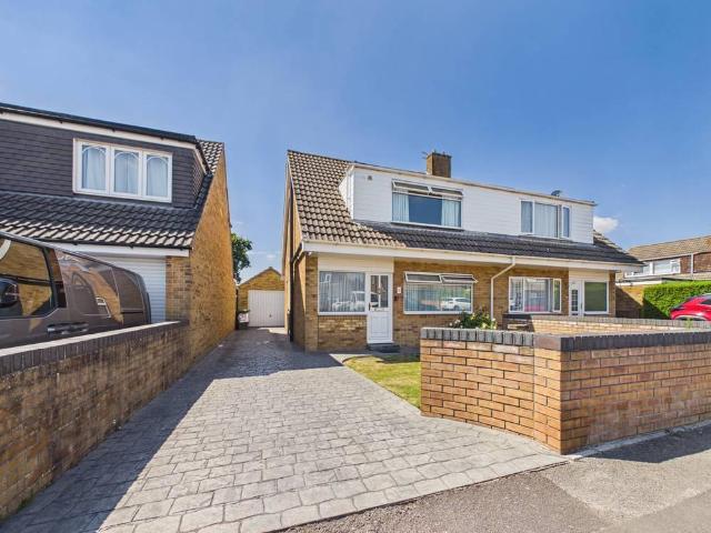 3 bedroom semi detached house for sale