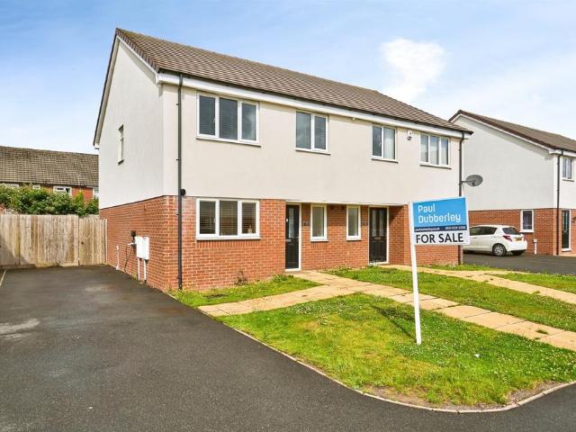 3 bedroom semi detached house for sale