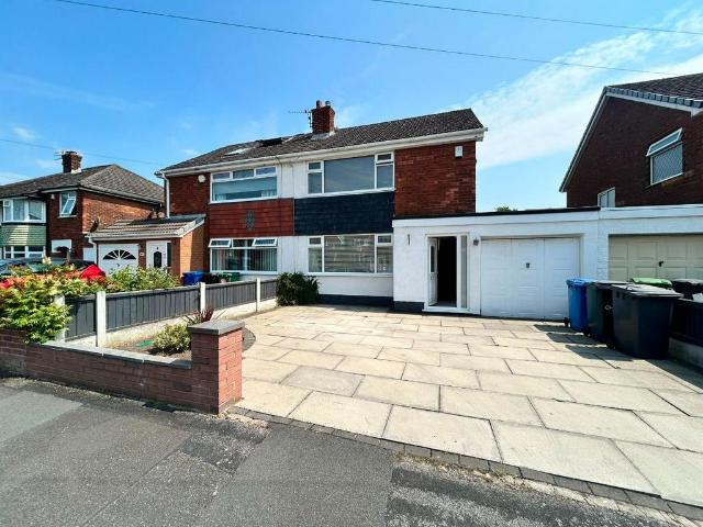 3 bedroom semi detached house for sale