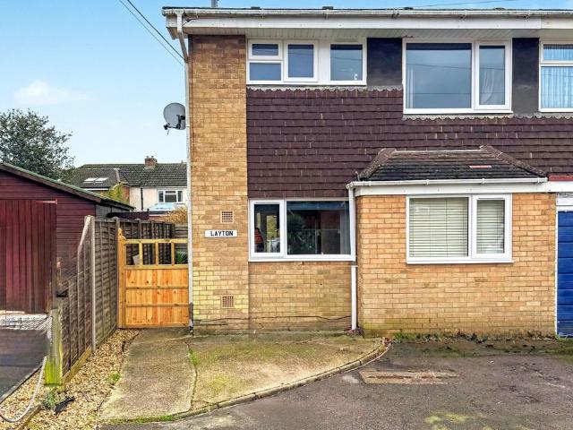 3 bedroom semi detached house for sale