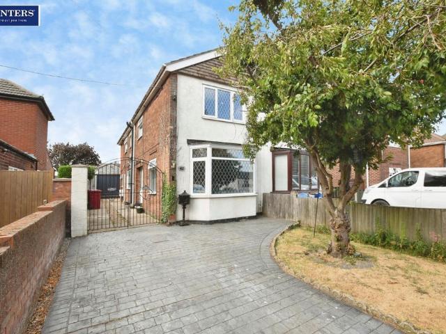 3 bedroom semi detached house for sale