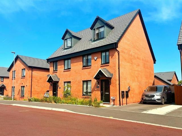 3 bedroom semi detached house for sale