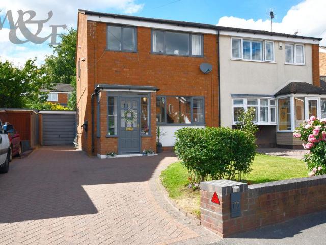 3 bedroom semi detached house for sale