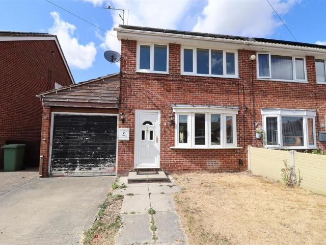 3 bedroom semi detached house for sale