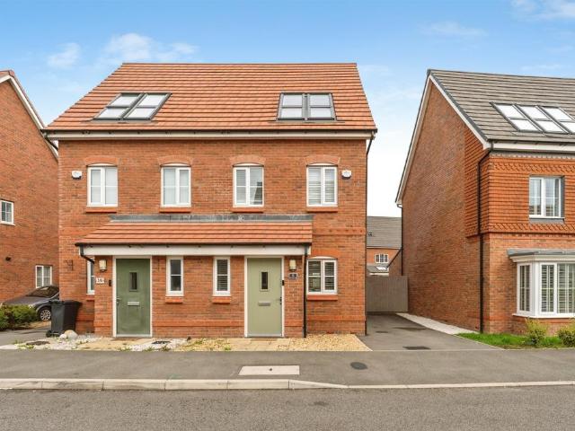 3 bedroom semi detached house for sale