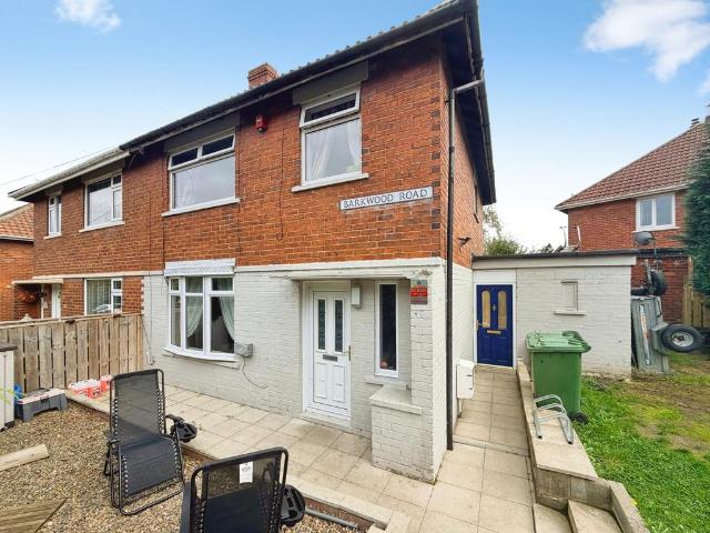 3 bedroom semi detached house for sale