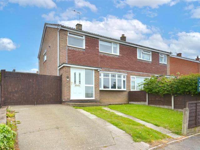 3 bedroom semi detached house for sale