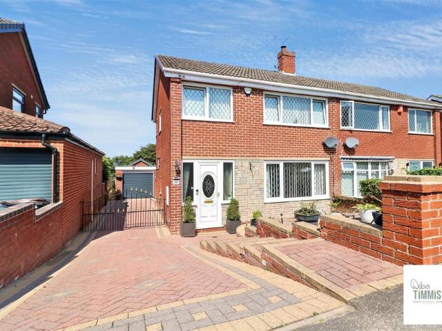 3 bedroom semi detached house for sale