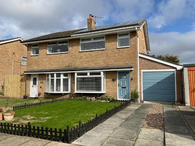 3 bedroom semi detached house for sale