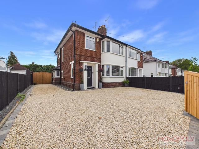 3 bedroom semi detached house for sale