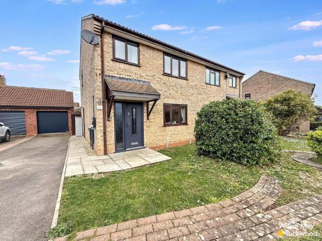 3 bedroom semi detached house for sale