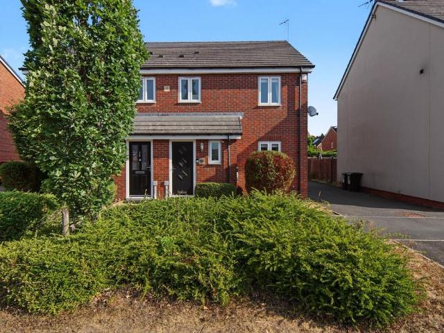 3 bedroom semi detached house for sale