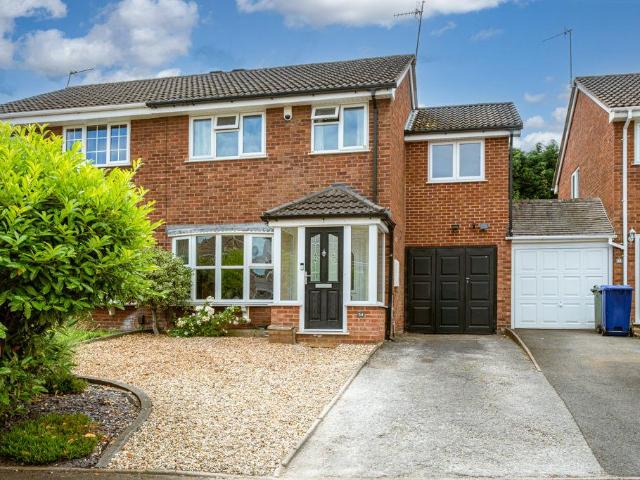 3 bedroom semi detached house for sale