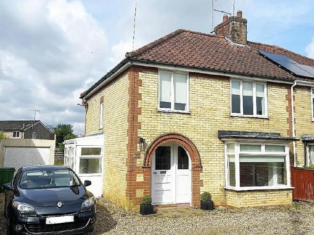 3 bedroom semi detached house for sale