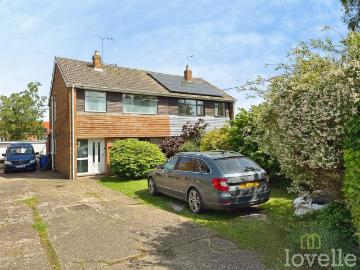 3 bedroom semi detached house for sale