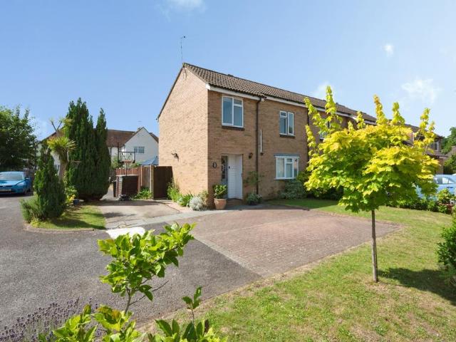 3 bedroom end of terrace house for sale