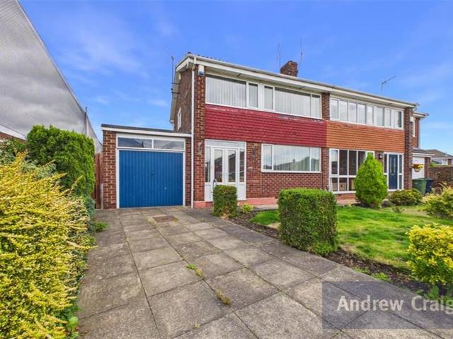 3 bedroom semi detached house for sale