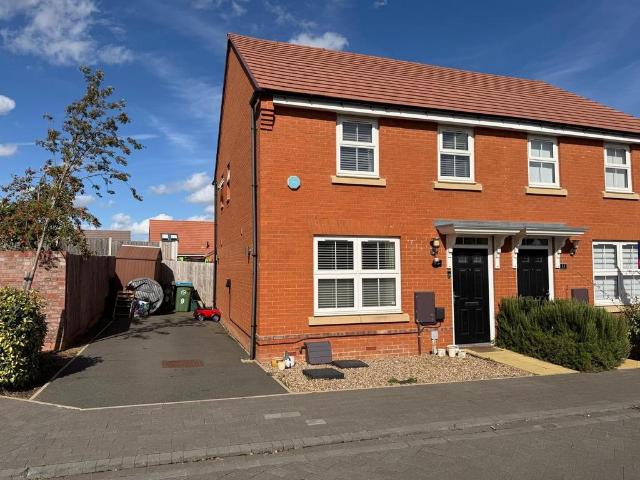 3 bedroom semi detached house for sale