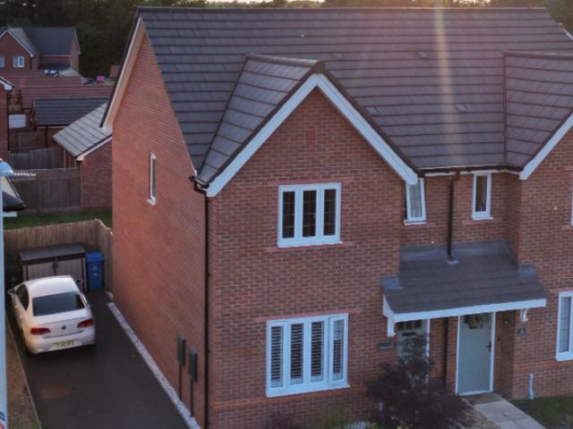 3 bedroom semi detached house for sale