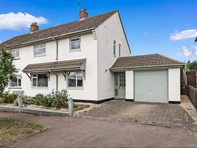 3 bedroom semi detached house for sale