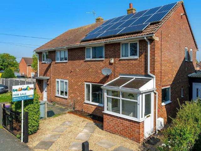 3 bedroom semi detached house for sale