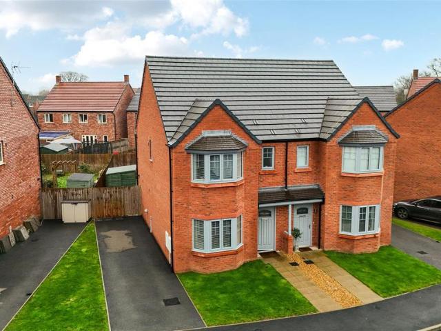 3 bedroom semi detached house for sale