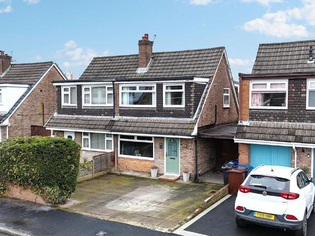 3 bedroom semi detached house for sale