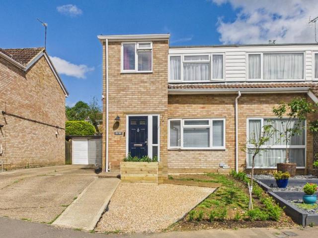 3 bedroom semi detached house for sale
