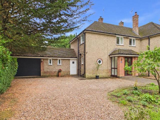 3 bedroom semi detached house for sale