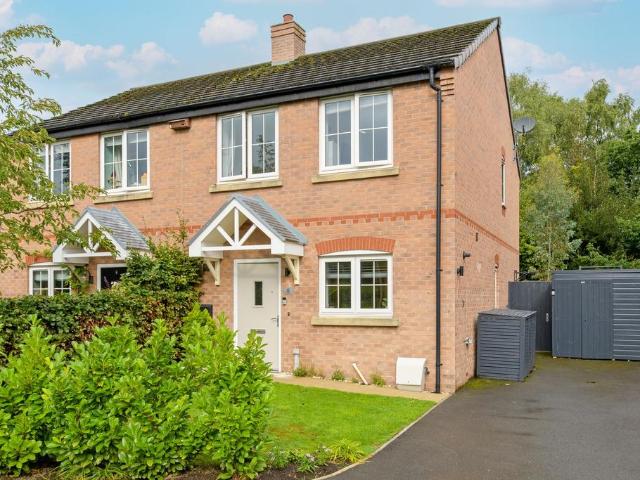 3 bedroom semi detached house for sale