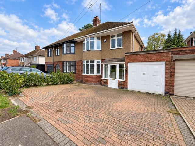 3 bedroom semi detached house for sale
