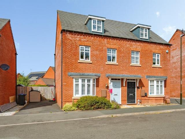 3 bedroom semi detached house for sale