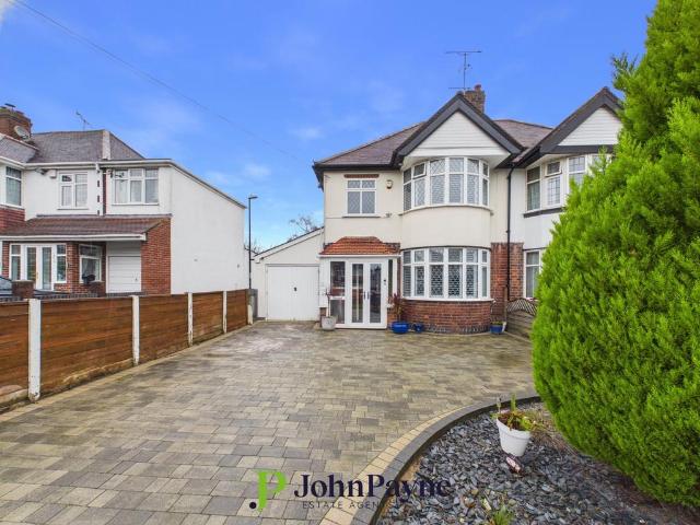 3 bedroom semi detached house for sale