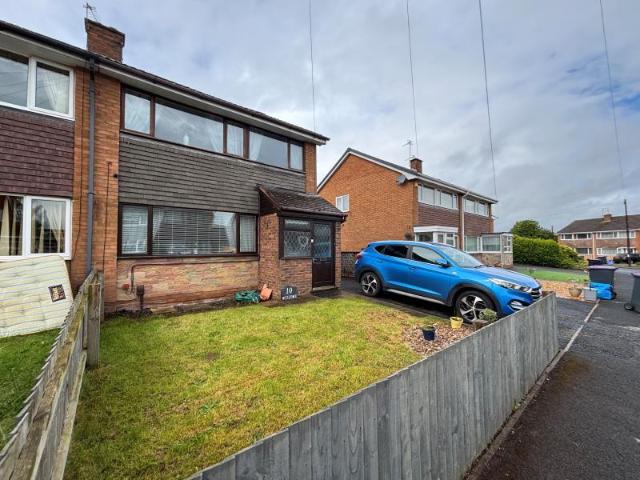 3 bedroom semi detached house for sale
