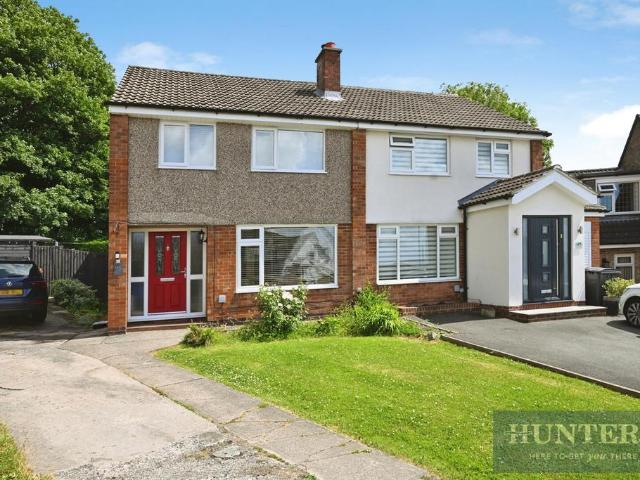 3 bedroom semi detached house for sale
