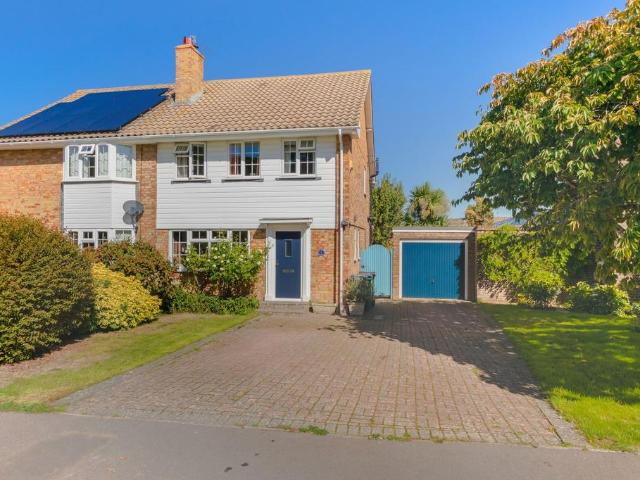 3 bedroom semi detached house for sale
