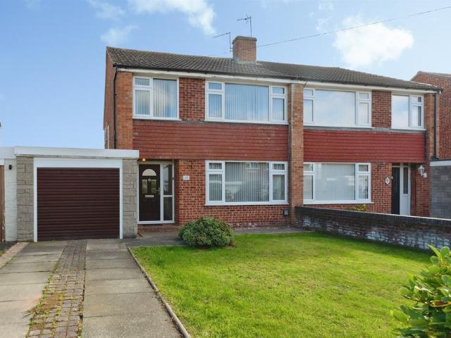 3 bedroom semi detached house for sale