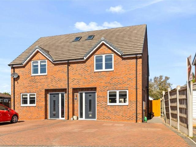 3 bedroom semi detached house for sale