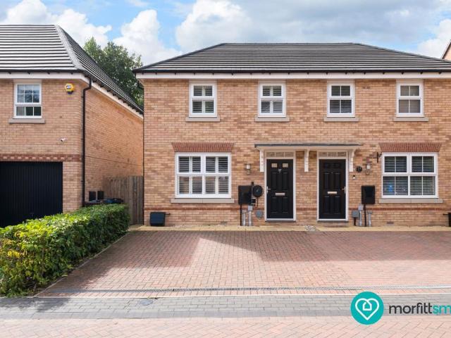 3 bedroom semi detached house for sale