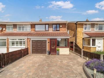 3 bedroom semi detached house for sale