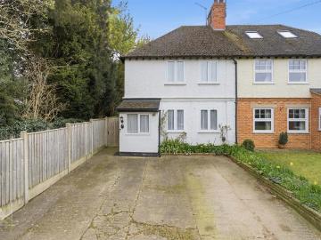 House for sale in Burhill - Garden, Equipped kitchen