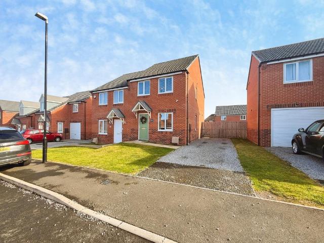 3 bedroom semi detached house for sale